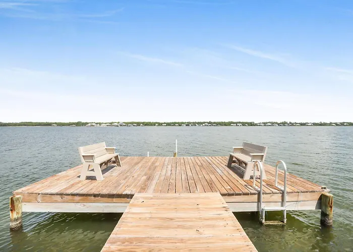 Lagoon Landing 207- Of & Lagoon *