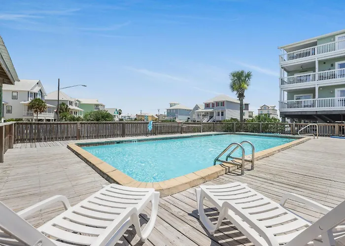 Lagoon Landing 207- Of & Lagoon Holiday home