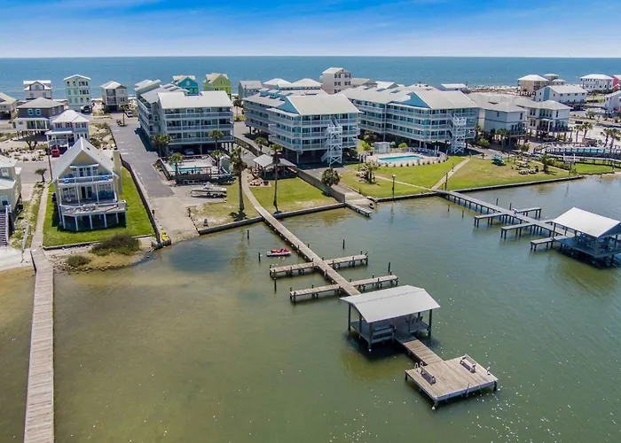 Lagoon Landing 207- Of & Lagoon *
